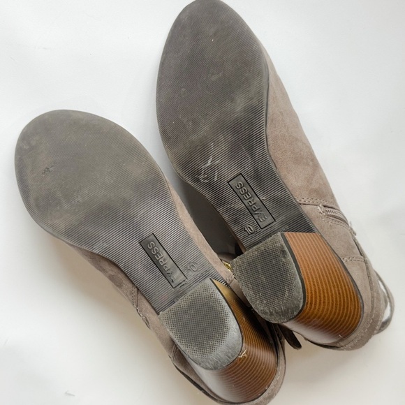 Express buckle suede chunky heel ankle boot/ bootie ❤️ - Picture 7 of 10